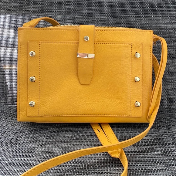 ✨Botkier New York Warren City Leather Purse Yellow - Picture 2 of 12